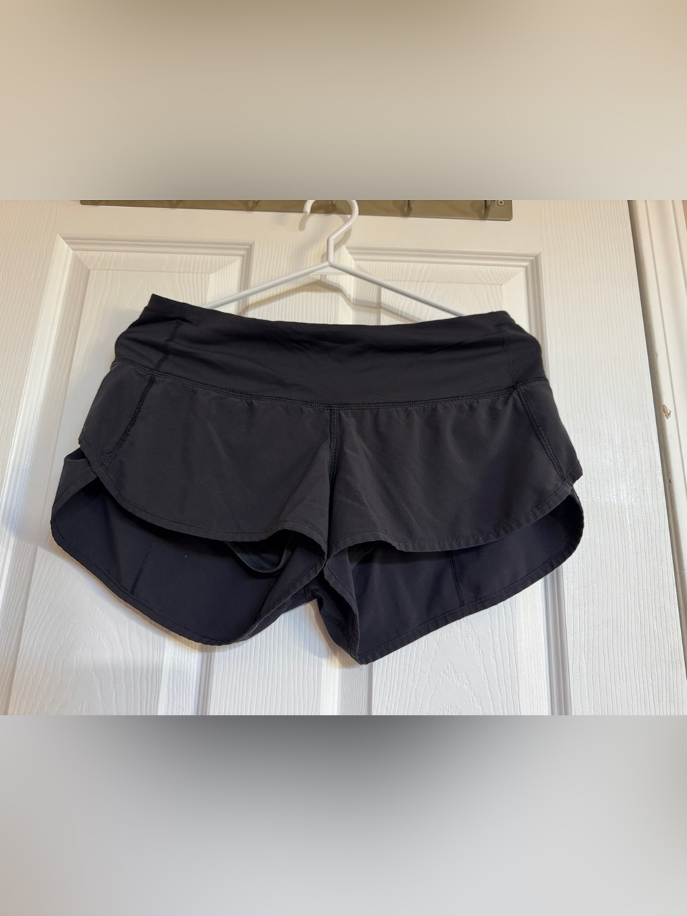 Lululemon Womens Short Shorts Black size 6